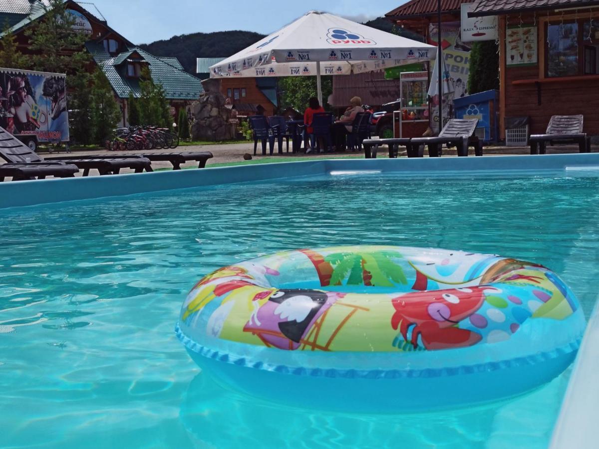 Satori Hotel Migovo Luaran gambar
