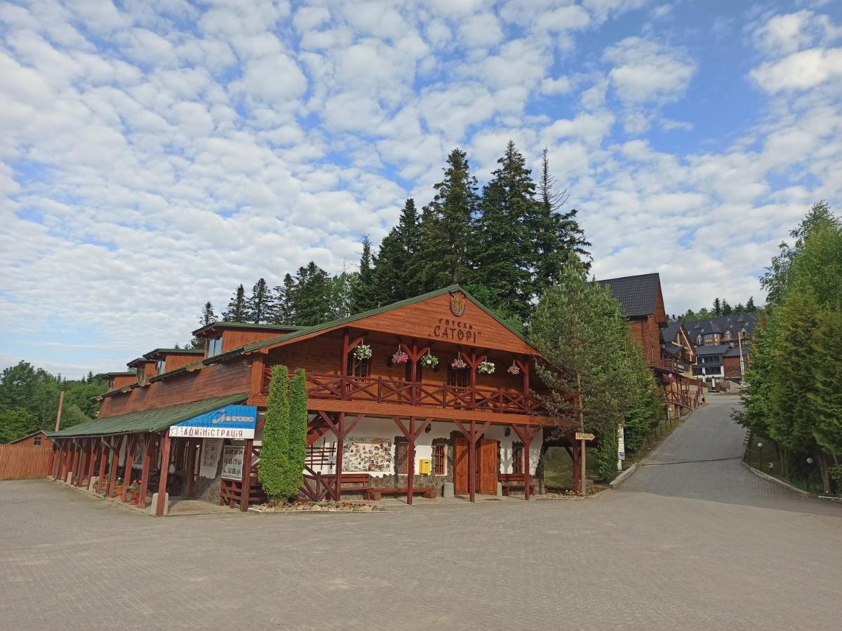 Satori Hotel Migovo Luaran gambar