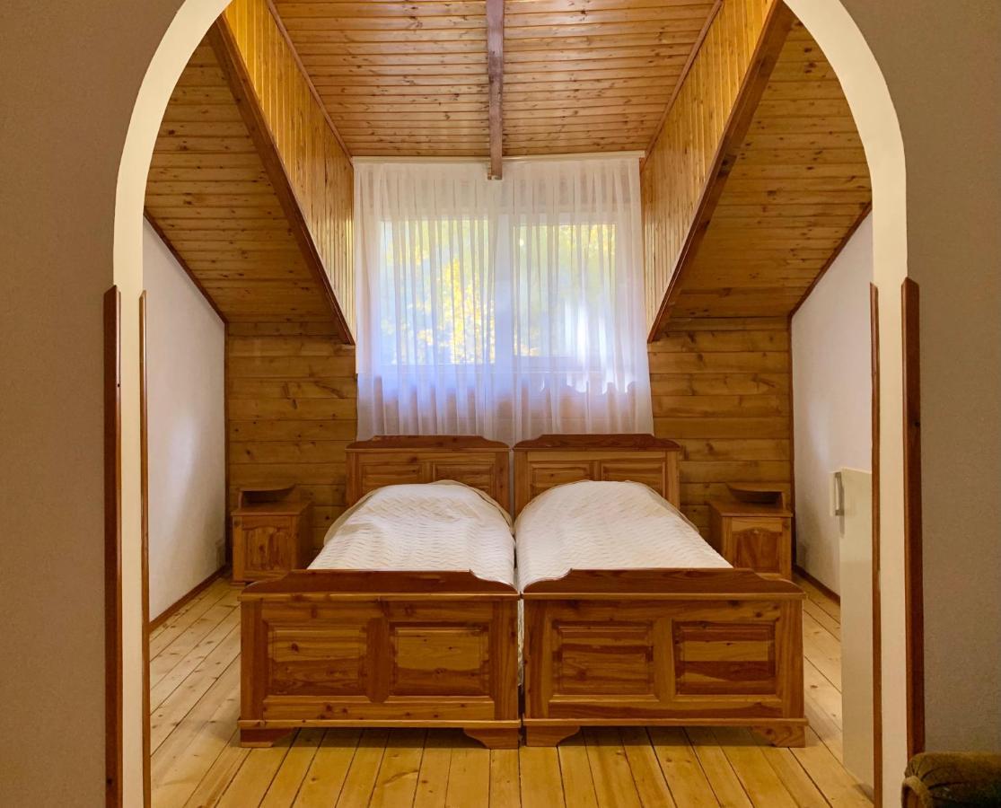 Satori Hotel Migovo Luaran gambar
