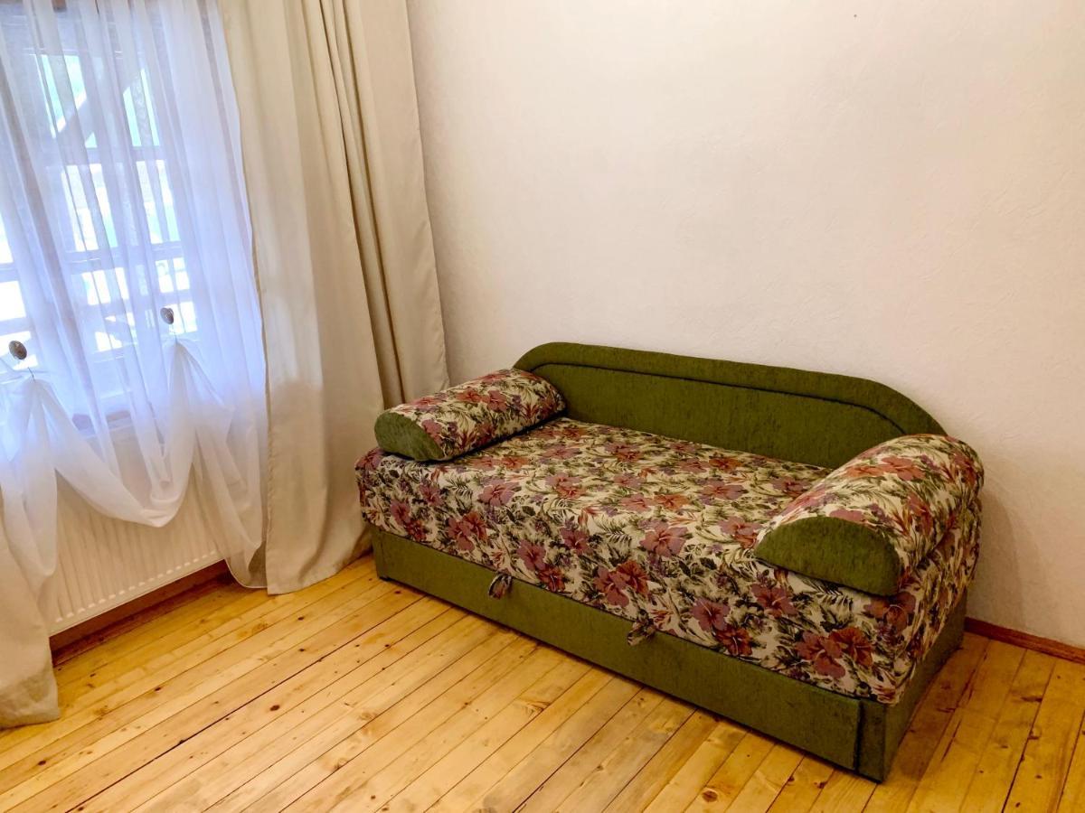 Satori Hotel Migovo Luaran gambar